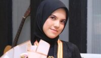 Mahasiswi